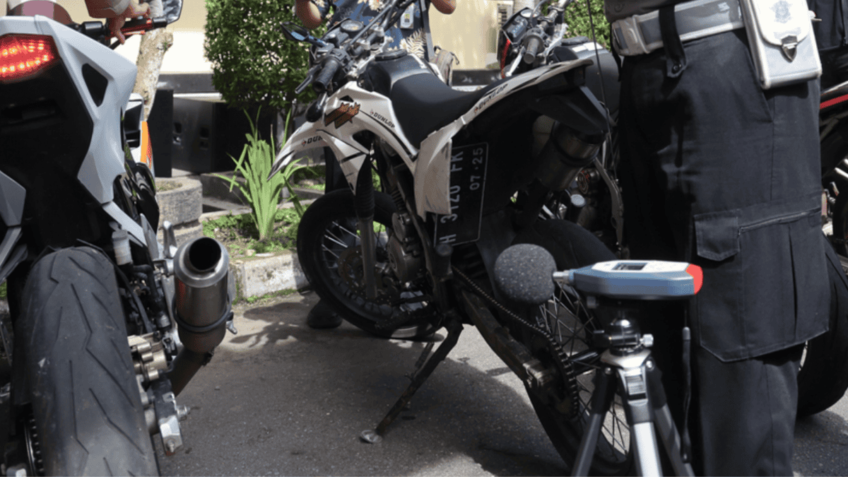 How ST-11D Helps Reduce Motorcycle Noise Pollution in Indonesia’s Traffic