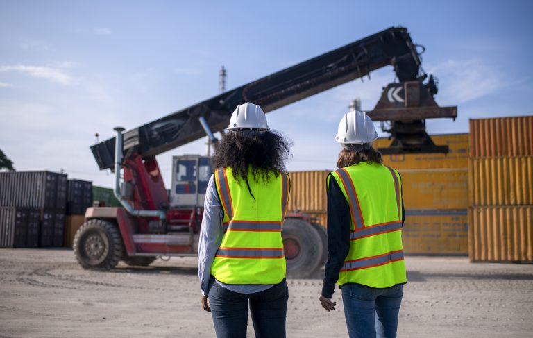 Understanding OSHA Crane Regulations: A Practical Guide to Compliance