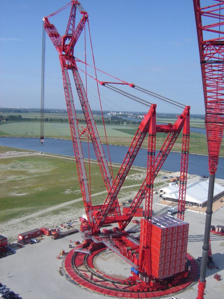 Mammoet’s PTC 200 DS